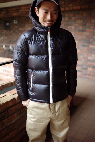 downjacket_black_model2