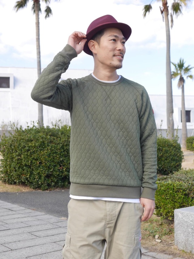 長袖シャツ