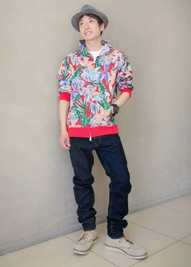 アロハ柄ジップパーカー 赤