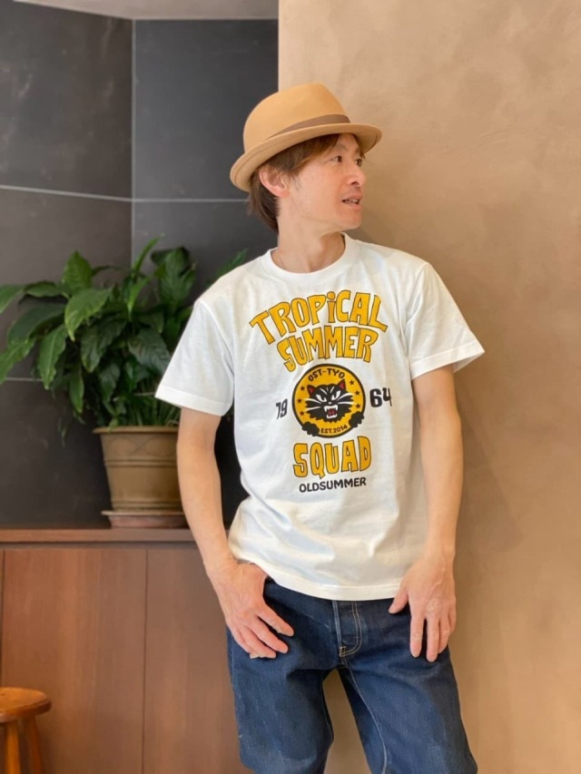 Tシャツ